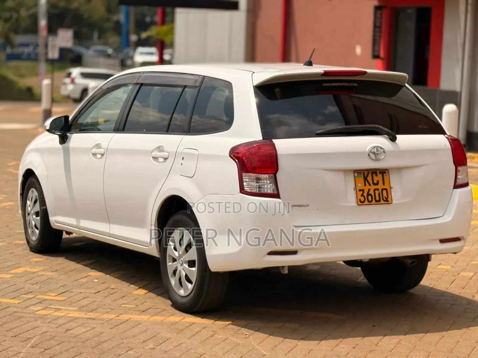 Toyota Corolla Fielder 1.5 Petrol FWD 2013 White