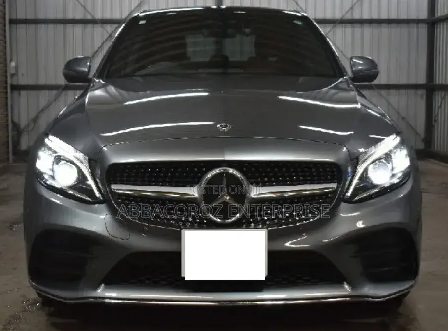 Mercedes-Benz C200 2020 Gray