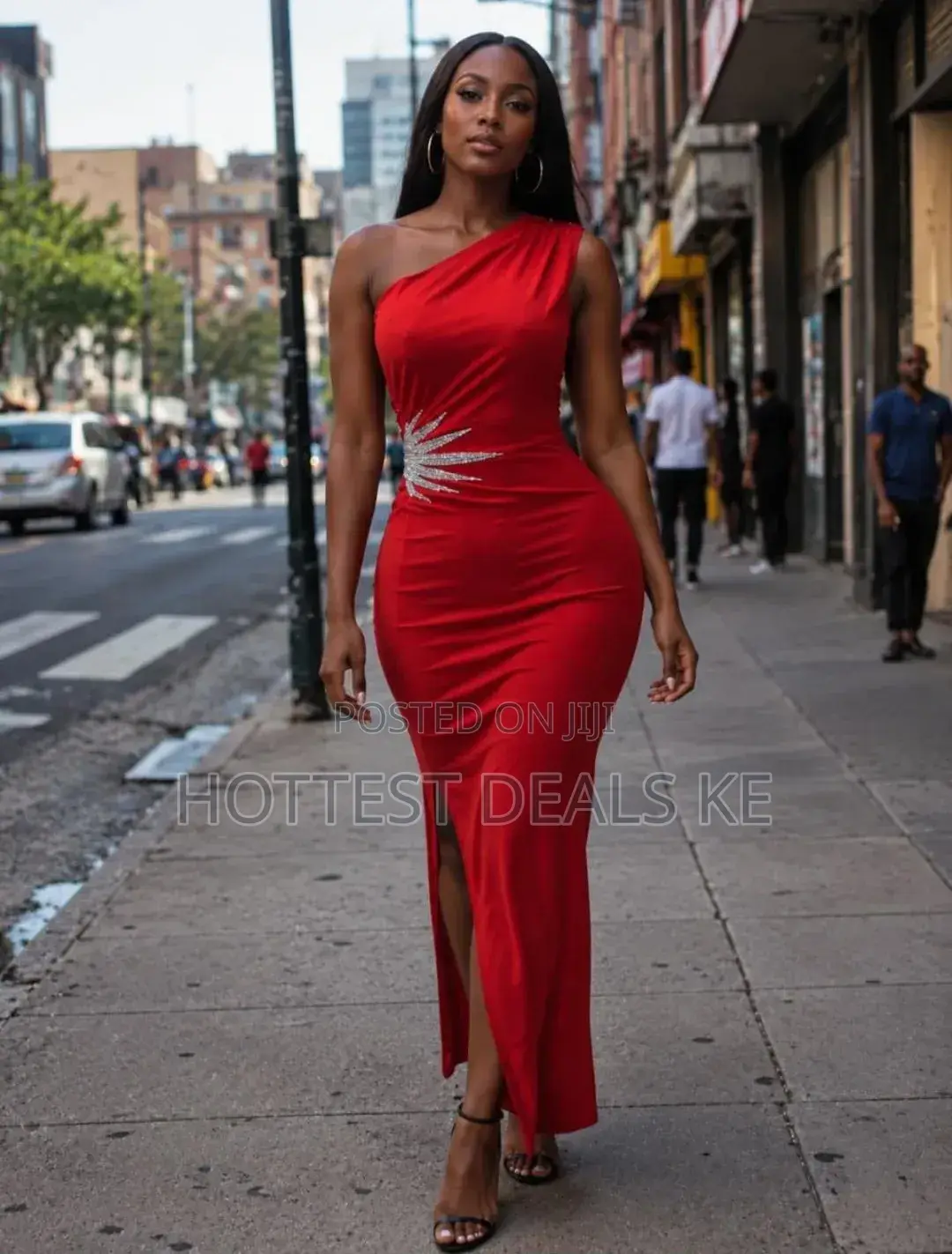 Elegant Bandage Dresses With a One-Shoulder Neckline