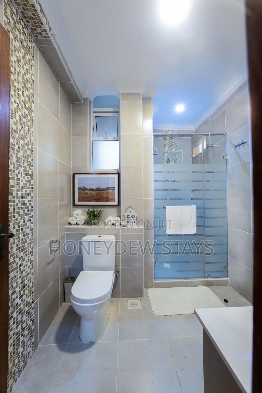 Tastefully Furnished 4br Apartment in Sydney Residence, Parklands