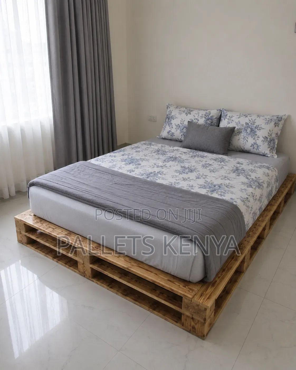 5x6 Bed Frame – Strong Wooden Pallet Bed, Modern Design.00q
