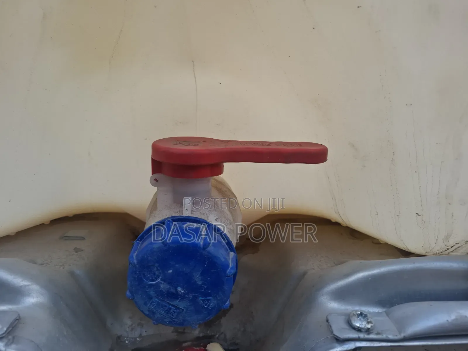 Caged Tanks 1000litres