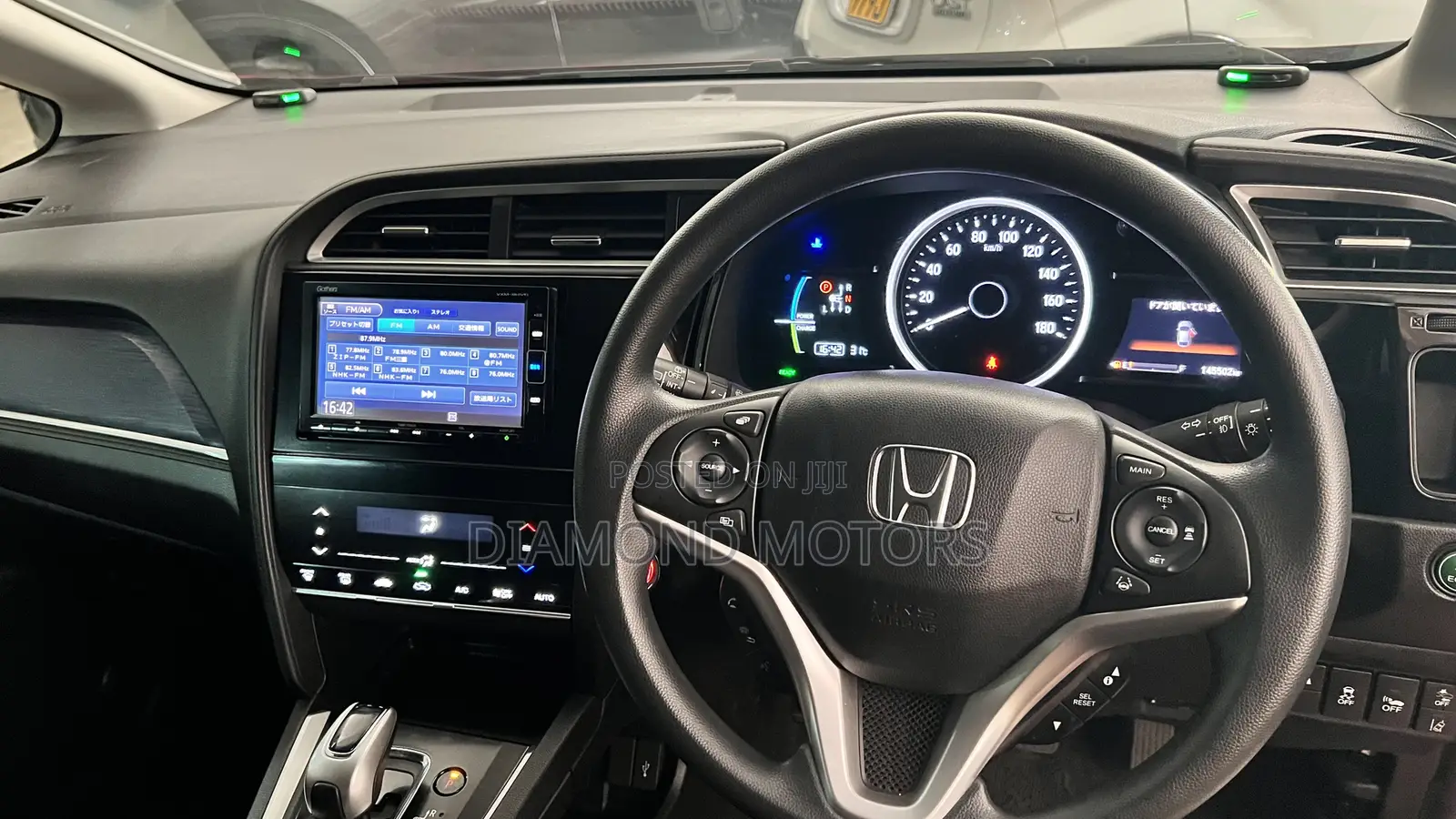 Honda Fit Shuttle 2018 Red