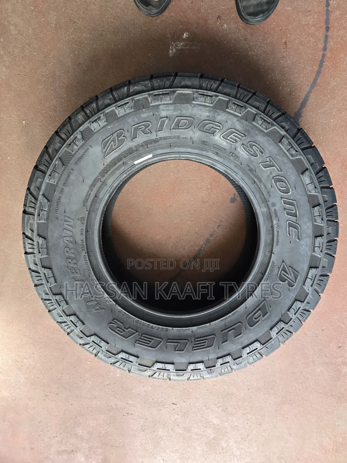 235/75r15 Bridgstone Tyre Madein in Japan
