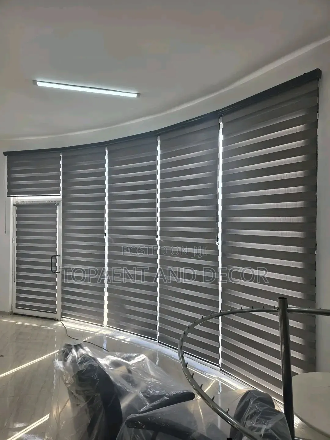 Horizontal Office Curtains