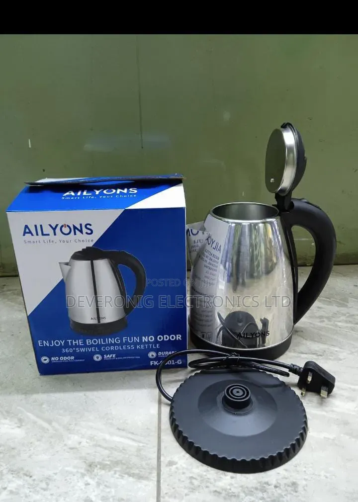 Lyons Cordless Kettle
