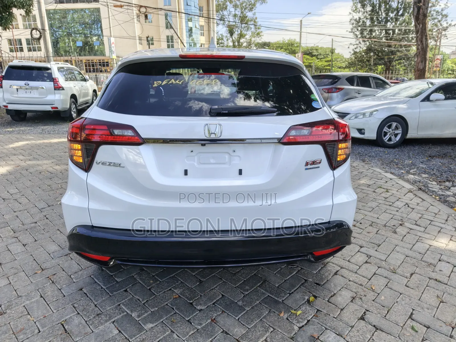 Honda Vezel 2019 White
