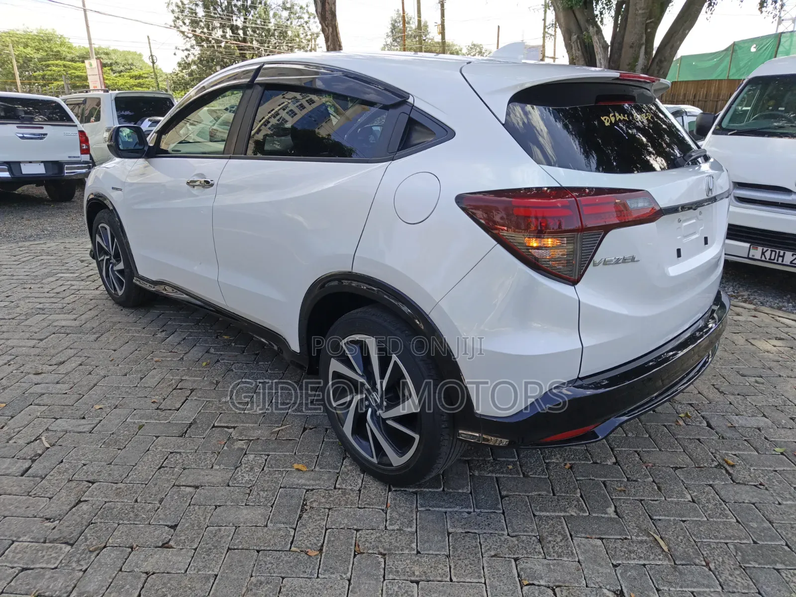 Honda Vezel 2019 White