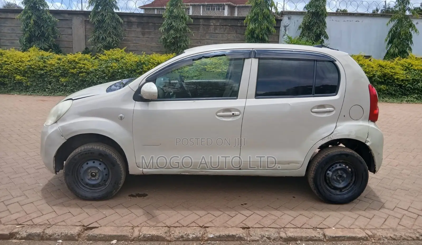 Toyota Passo 2014 Silver