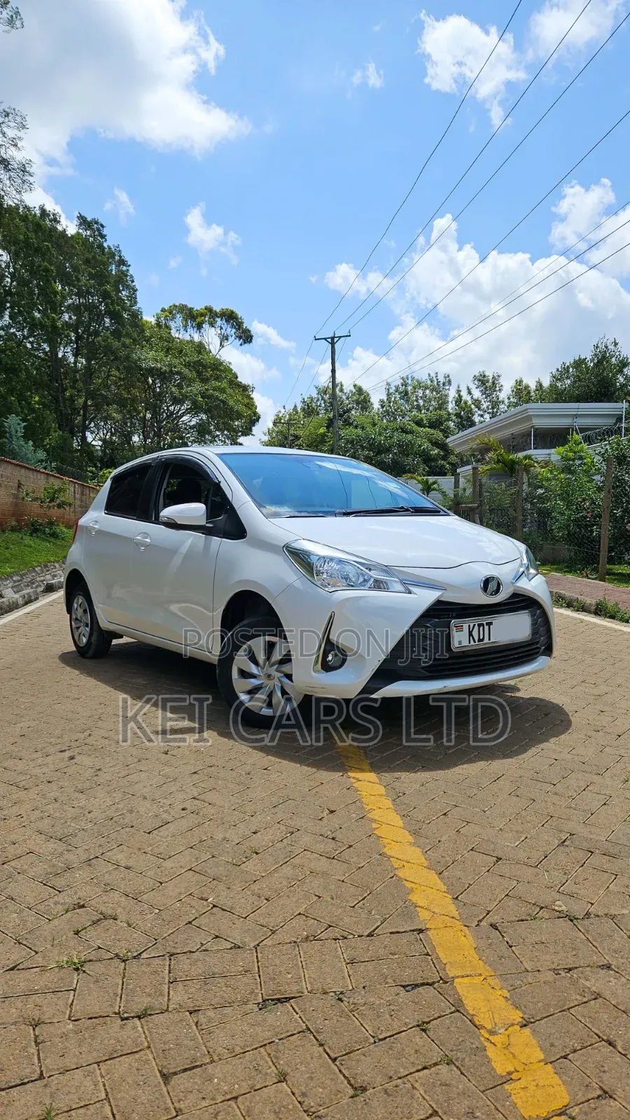 Toyota Vitz 2018 White