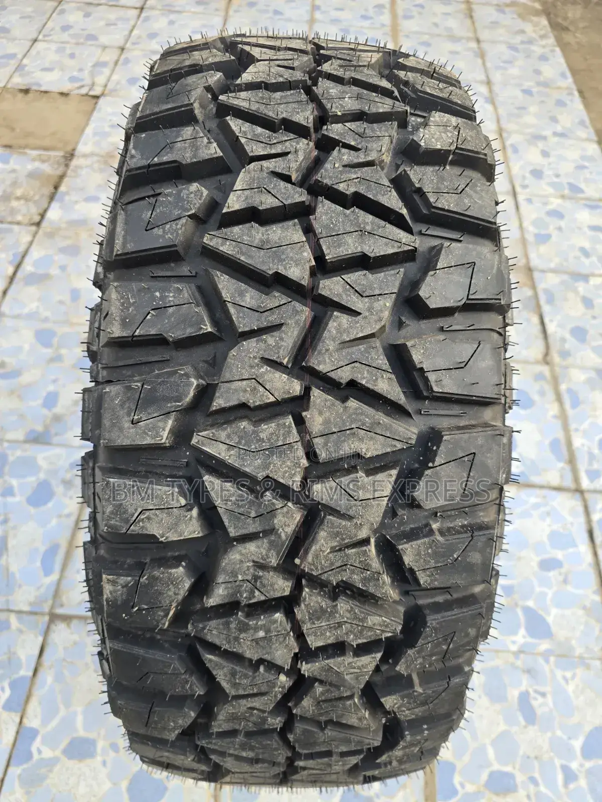 265 /65 R17 Comforser Tyres (Cf 9000) R/T.