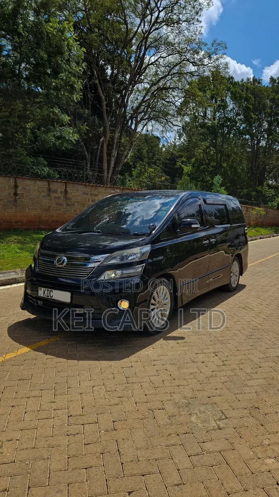 Toyota Vellfire 2014 Black