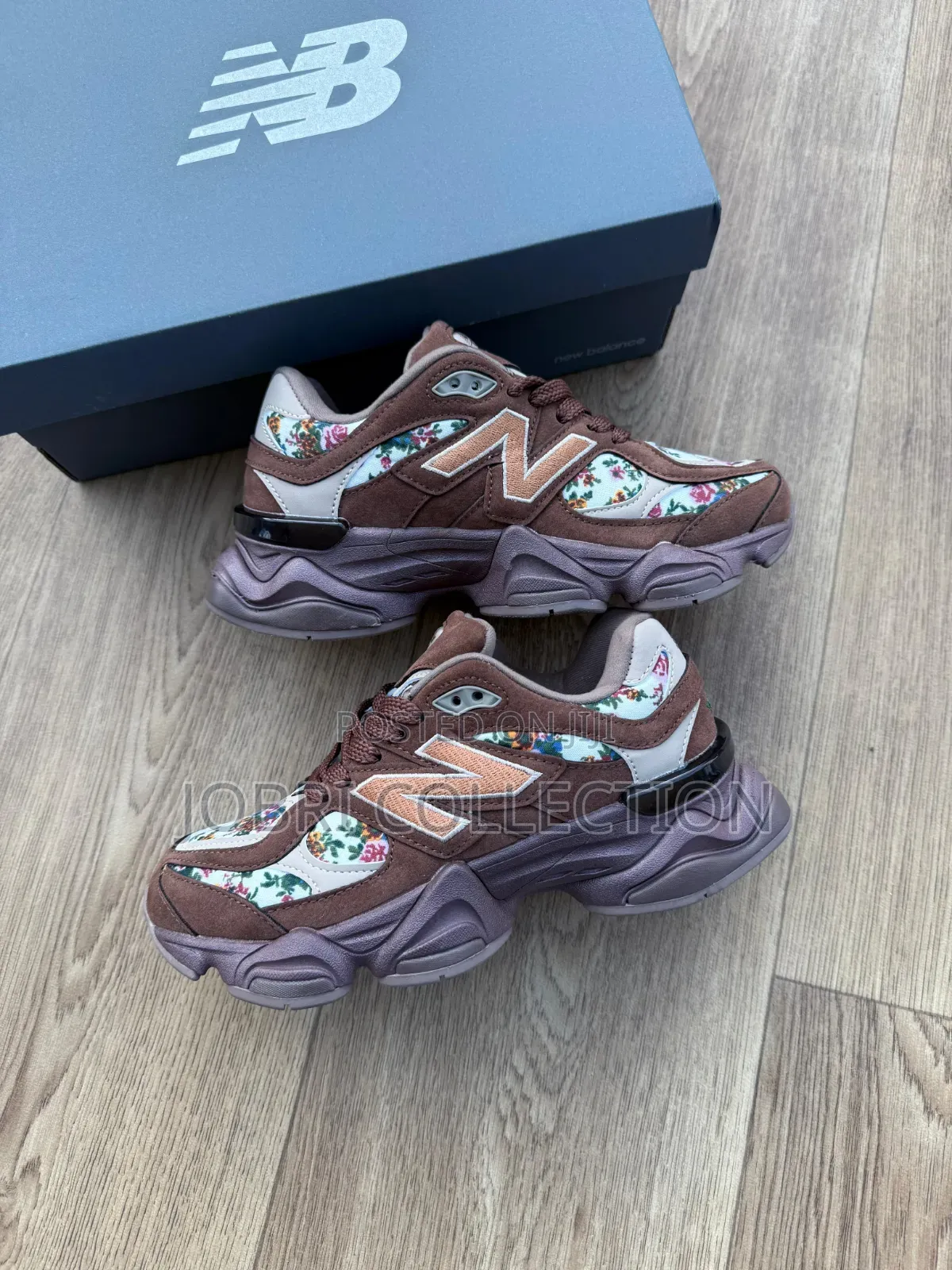 New Balance 9060
Atmos Pink Timeless Beauty
Sneakers