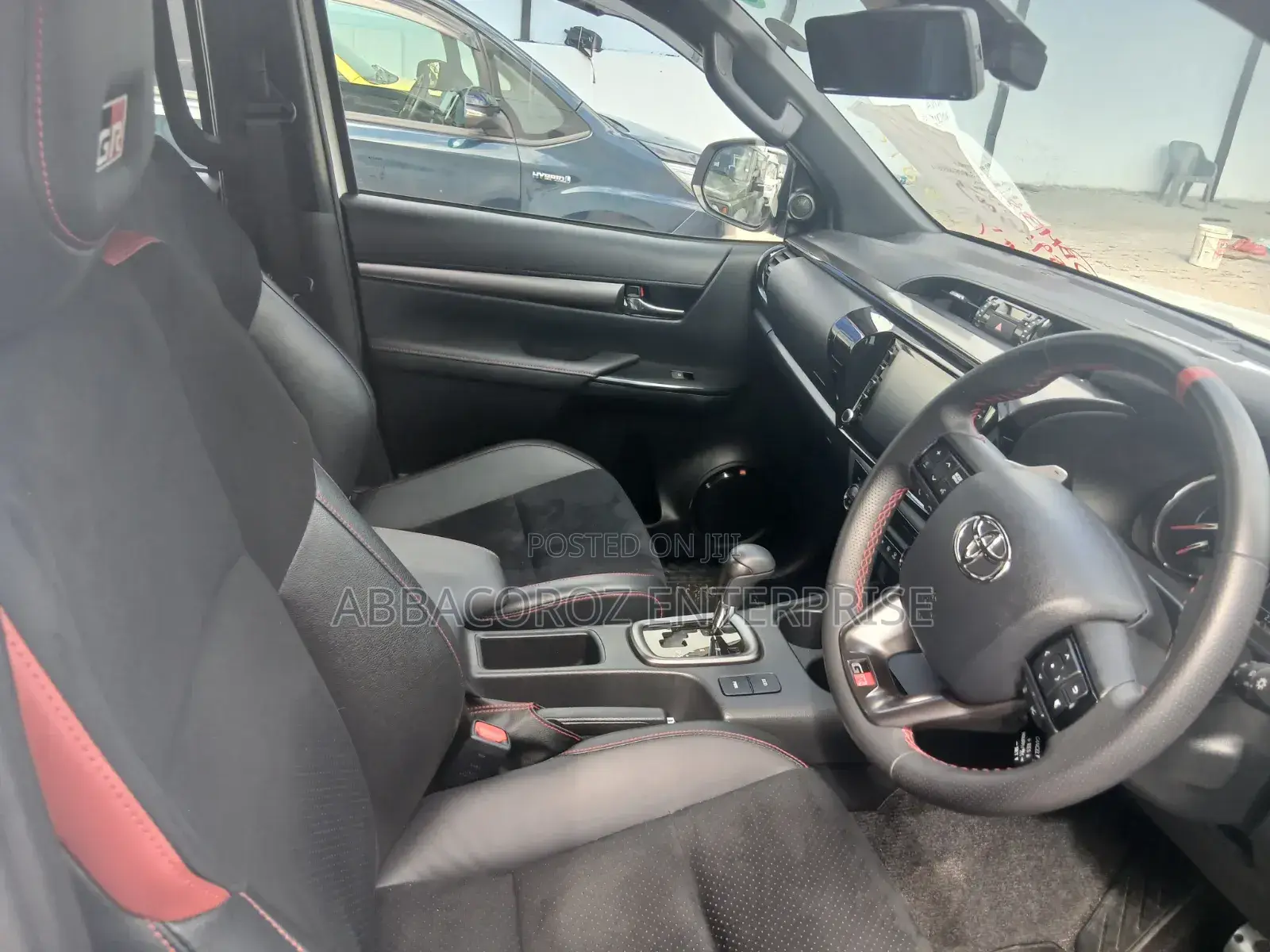 Toyota Hilux Revo Double Cab Deisel 2.4 AWD 2021 White
