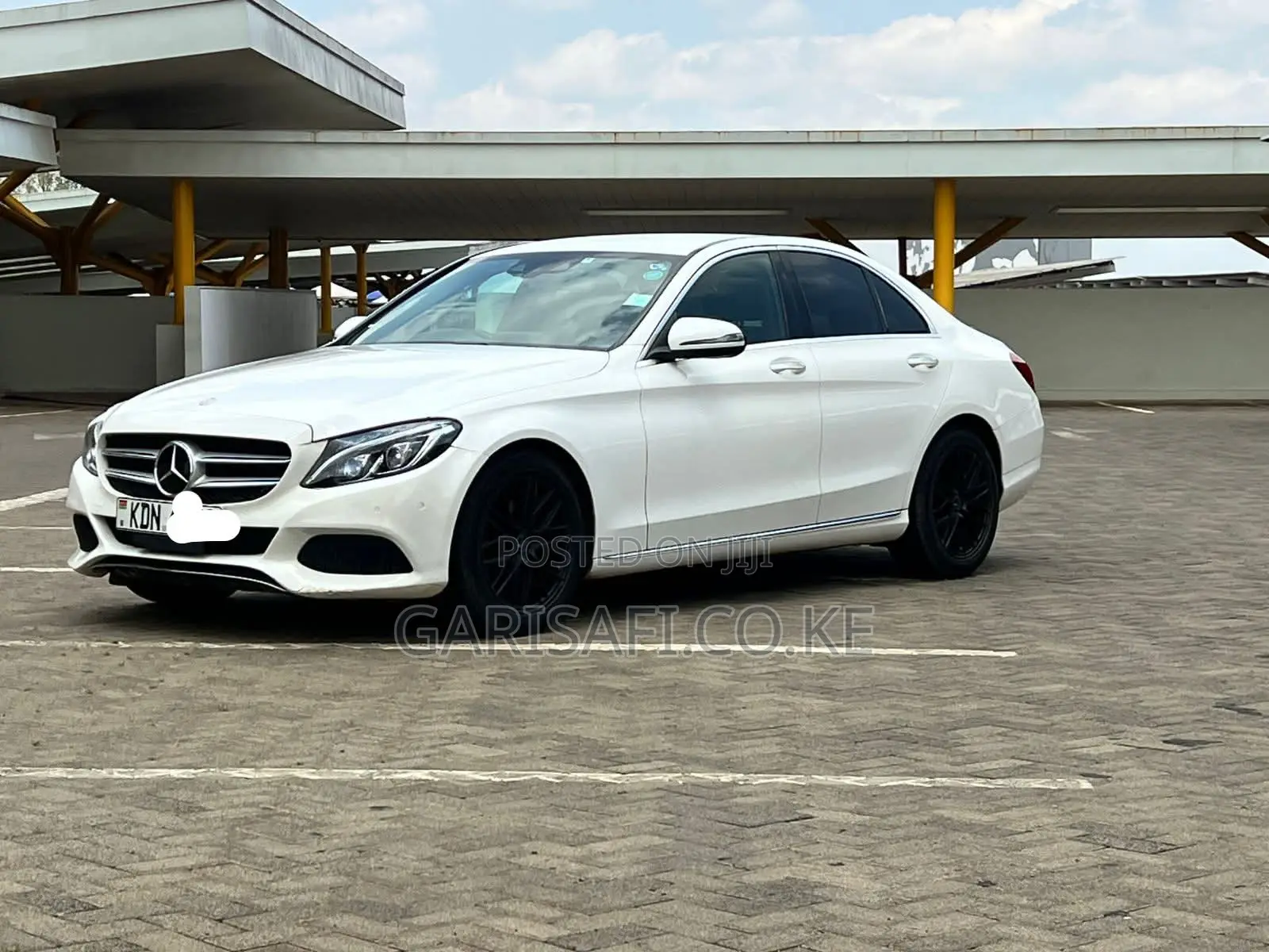 Mercedes-Benz C200 2016 White