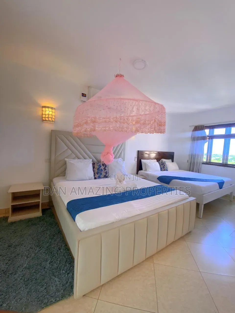 2 Bedrooms Mombasa Shanzu for Daily Rent Beach Front