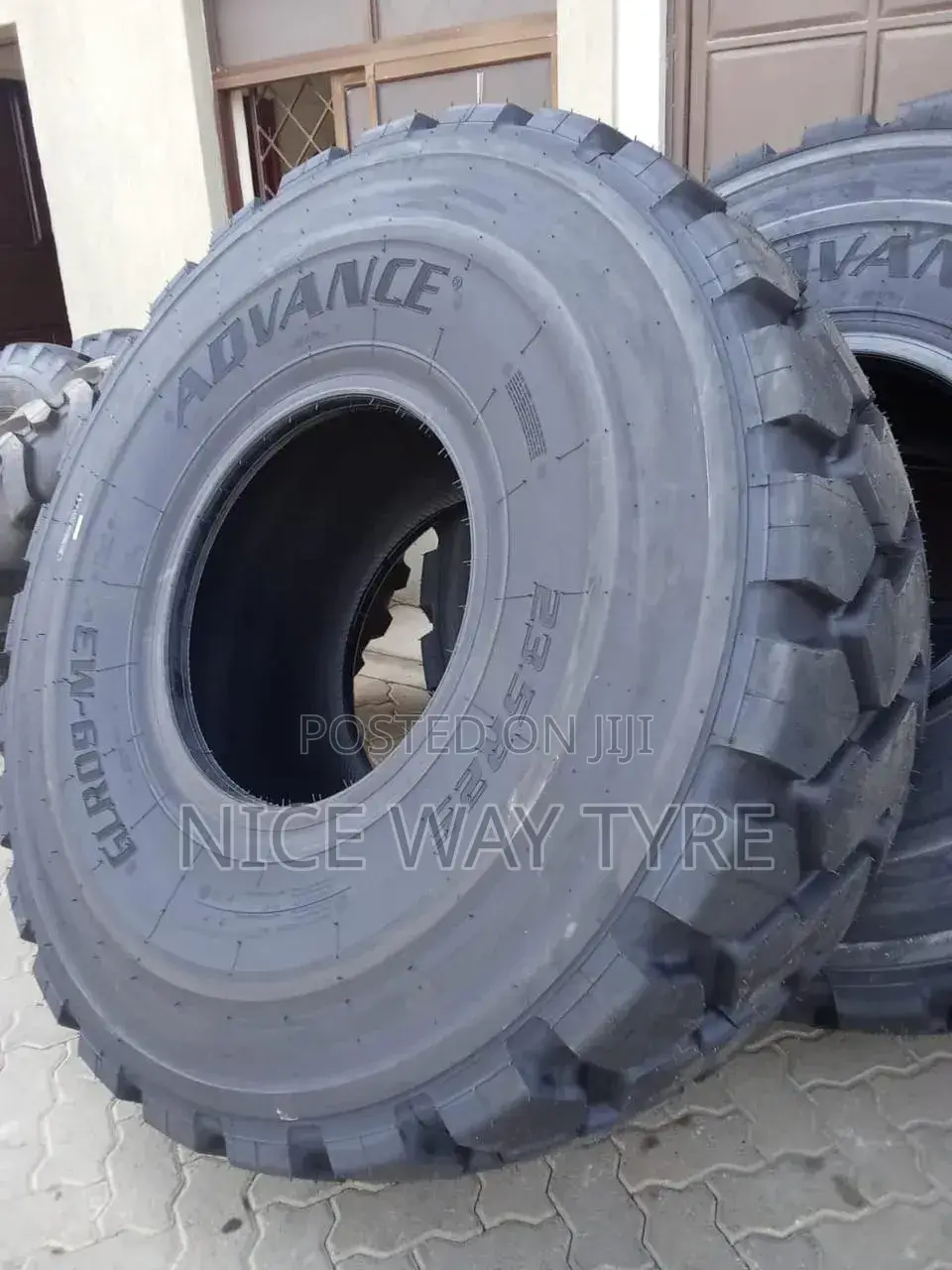 23.5r25 Advanced