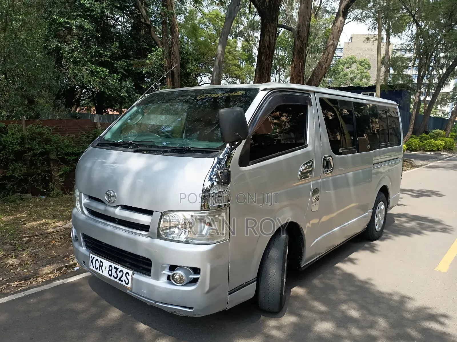 Toyota HiAce 2012 Silver