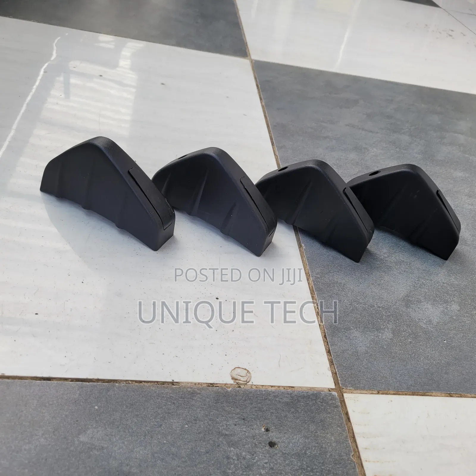 4pcs Rear Diffusers