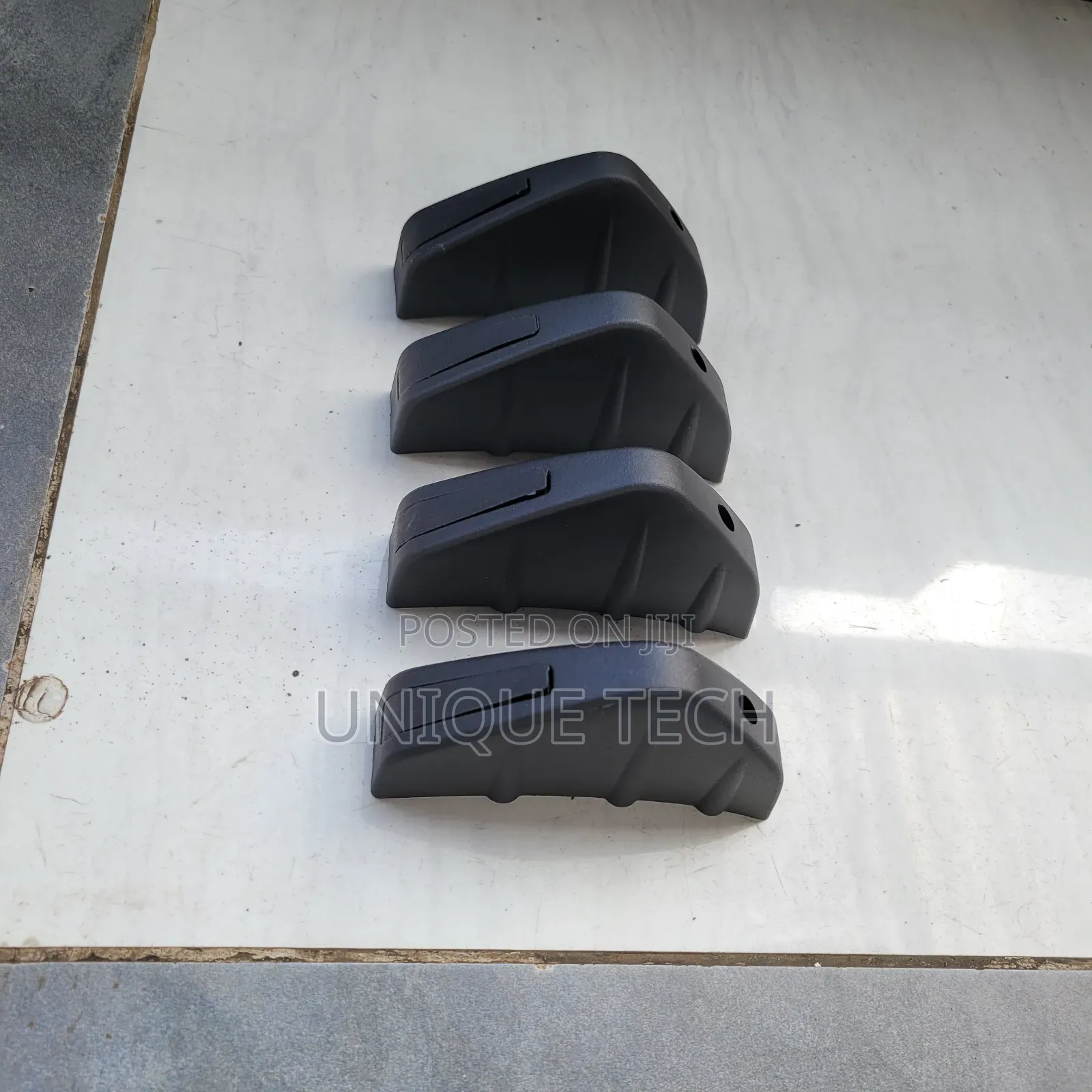 Universal 4pcs Rear Bumper Diffusers