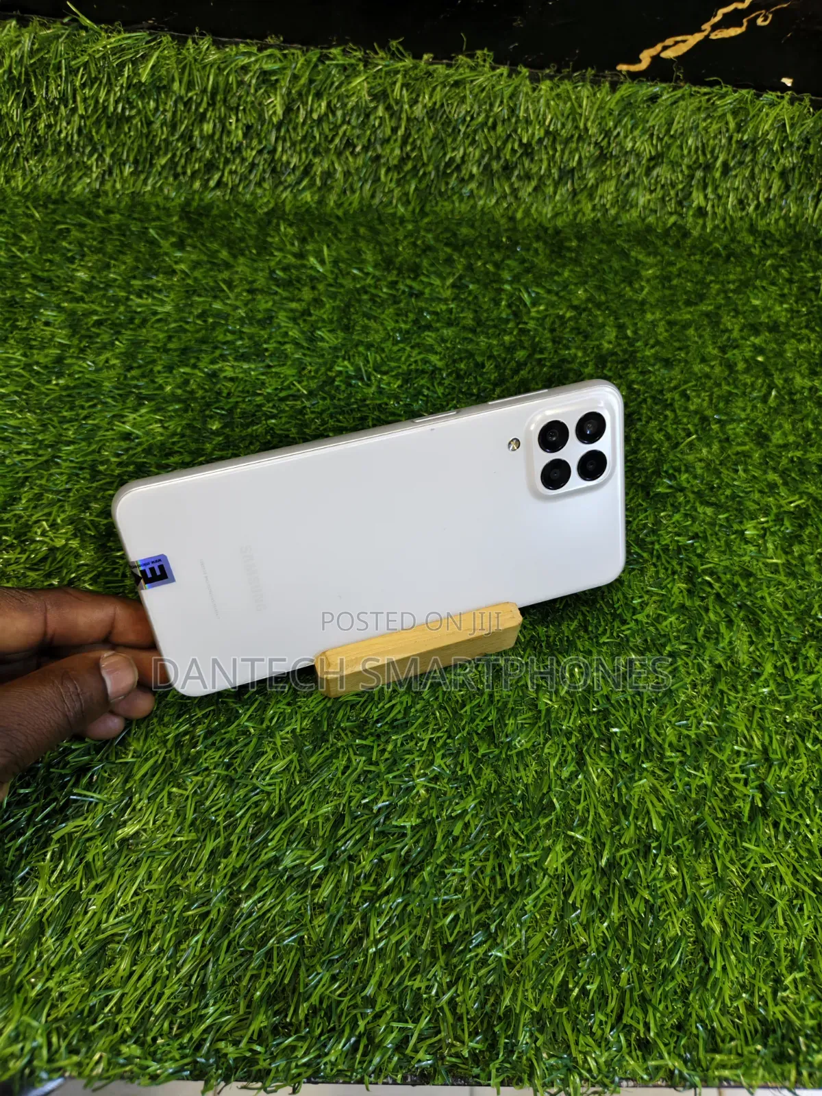 New Samsung Galaxy M33 5G 128 GB White