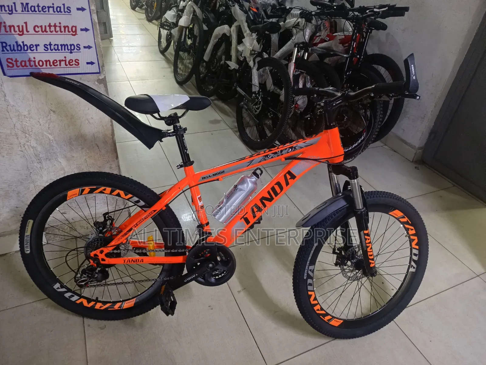 Size 24 Tanda Mountain Bike