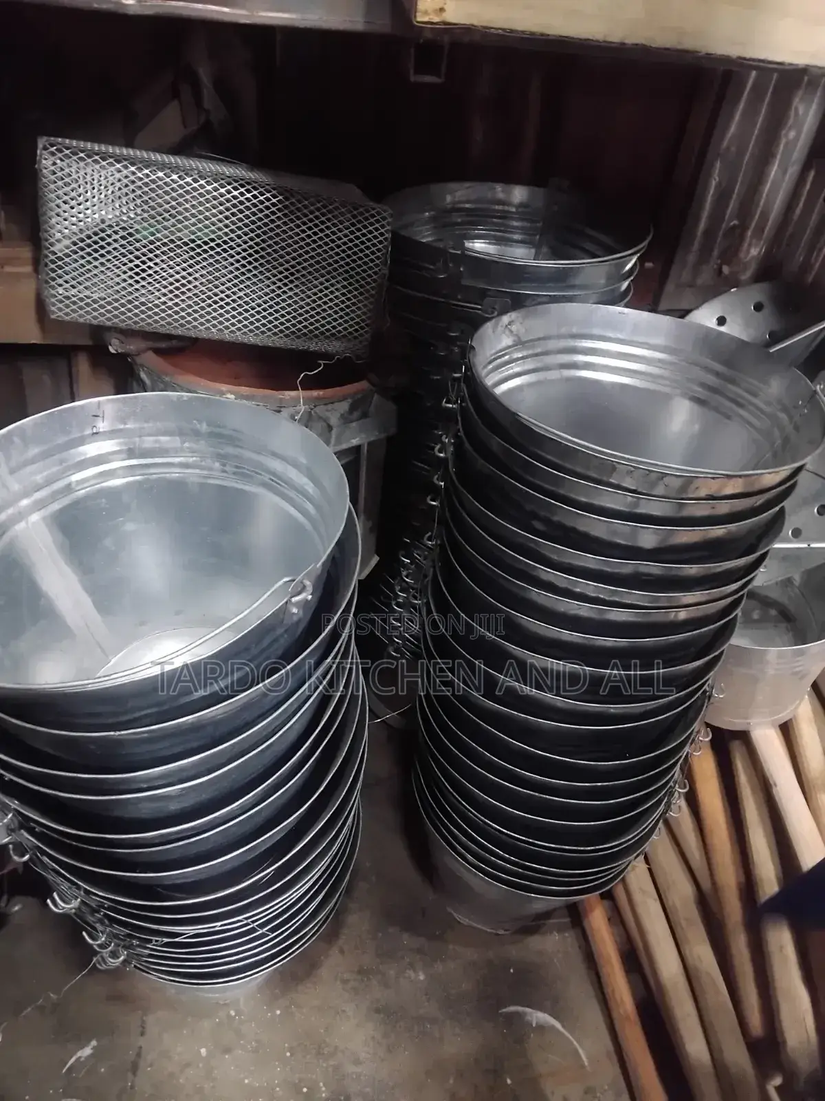 Metallic Bucket