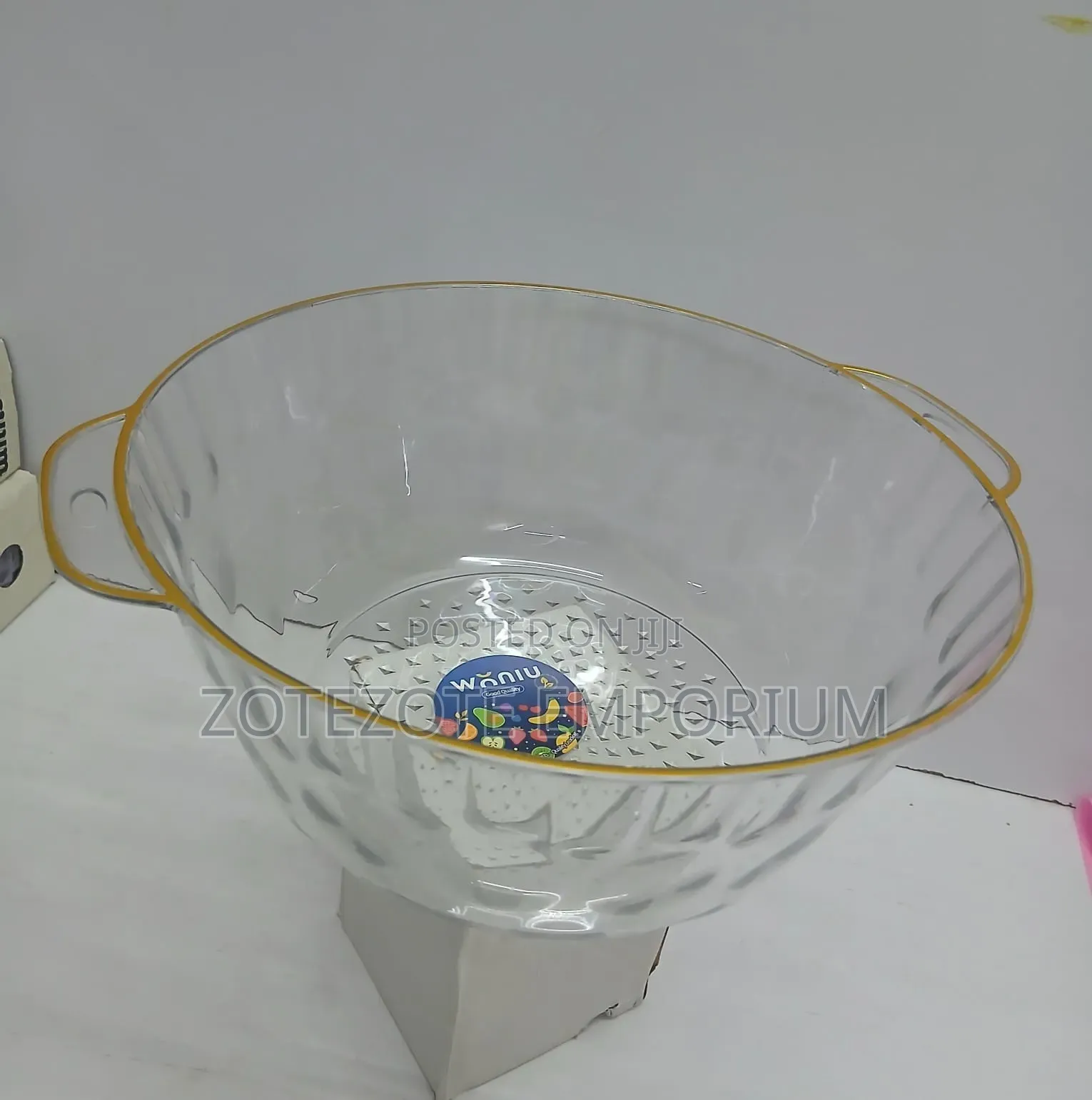 Acrylic Fruit/Salad Bowl