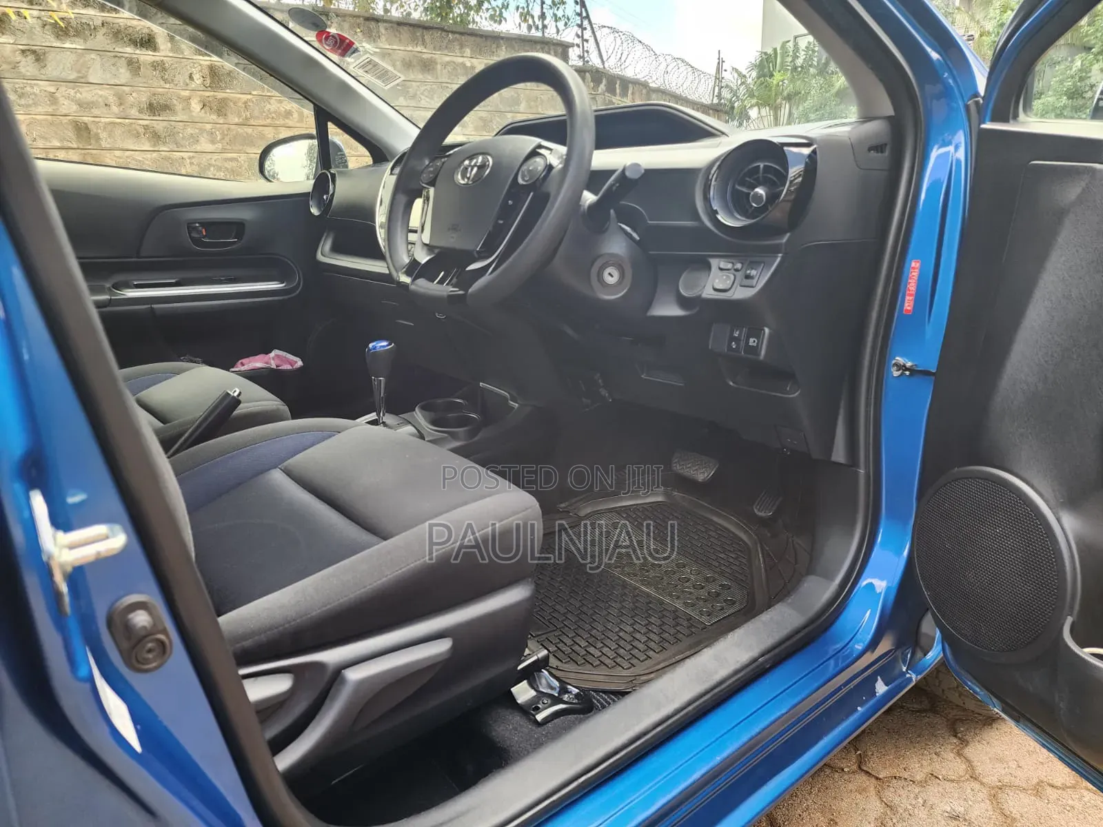 Toyota Aqua 2018 Blue