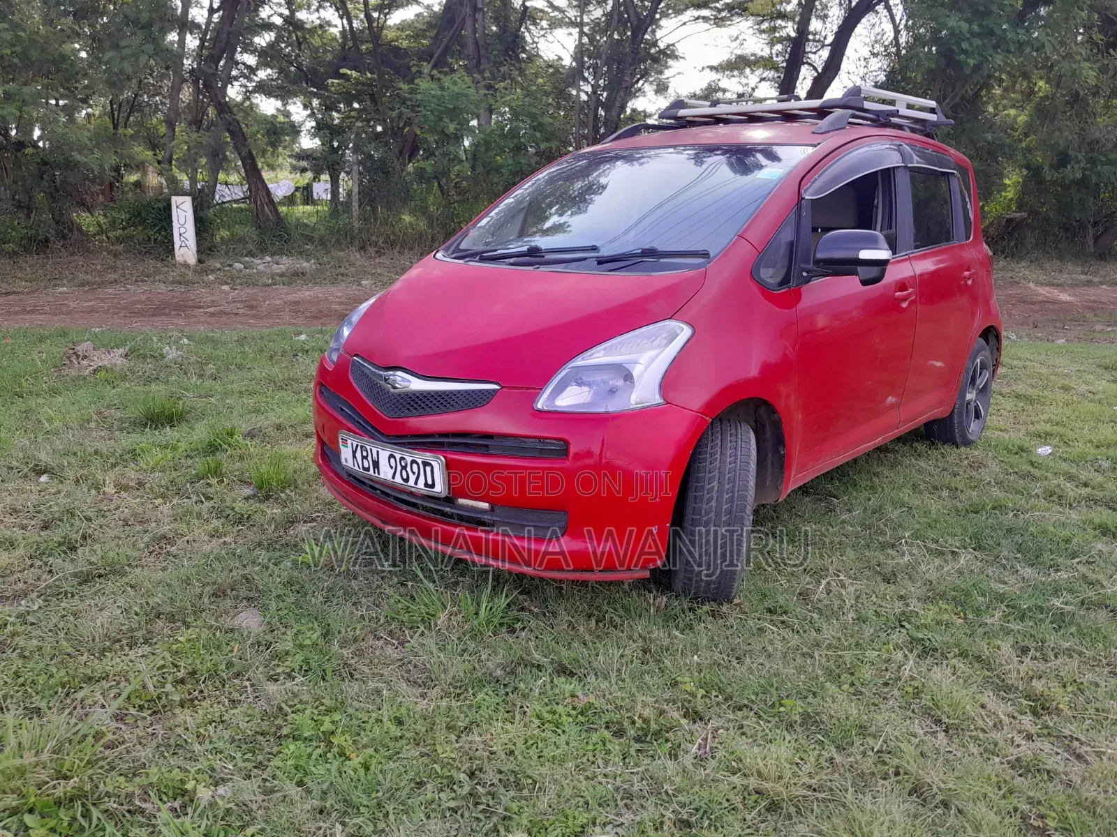 Toyota Ractis 2009 Red