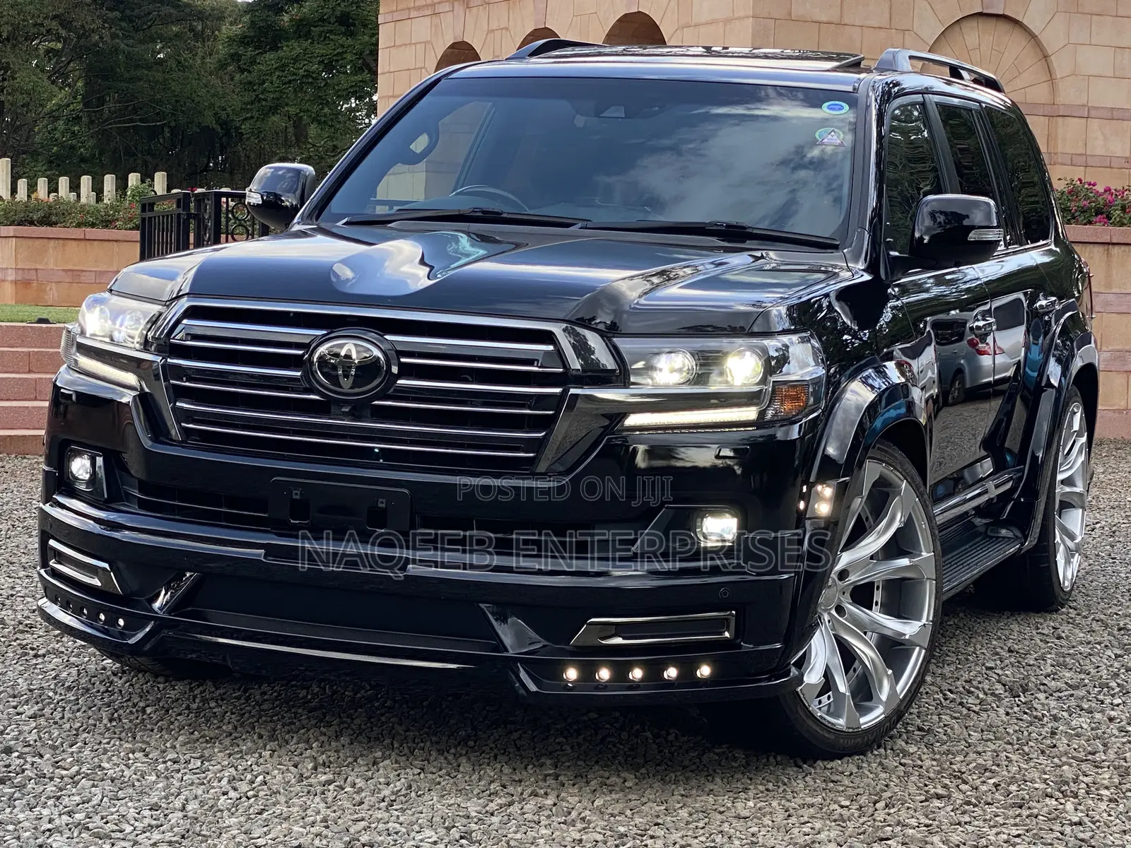 Toyota Land Cruiser 4.6 V8 ZX 2019 Black