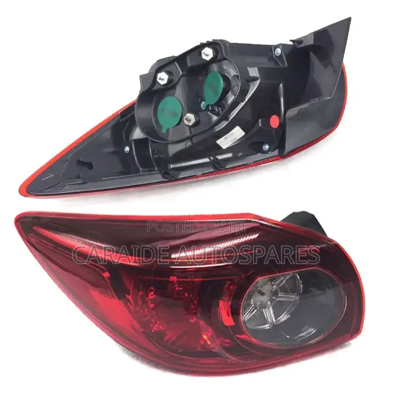 Axela 2016 Taillights/Backlights