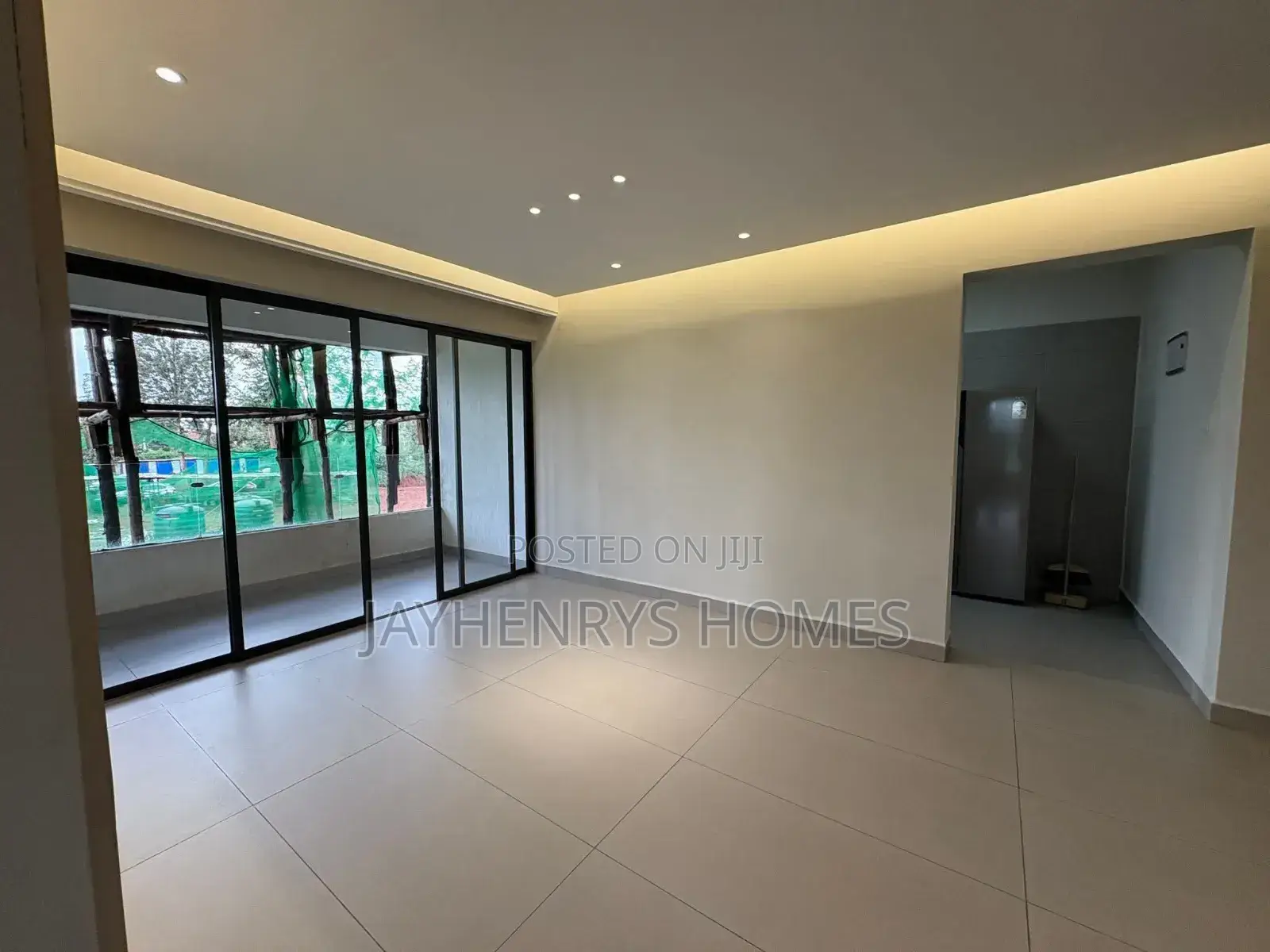 2bdrm Apartment in Ridgeways for sale