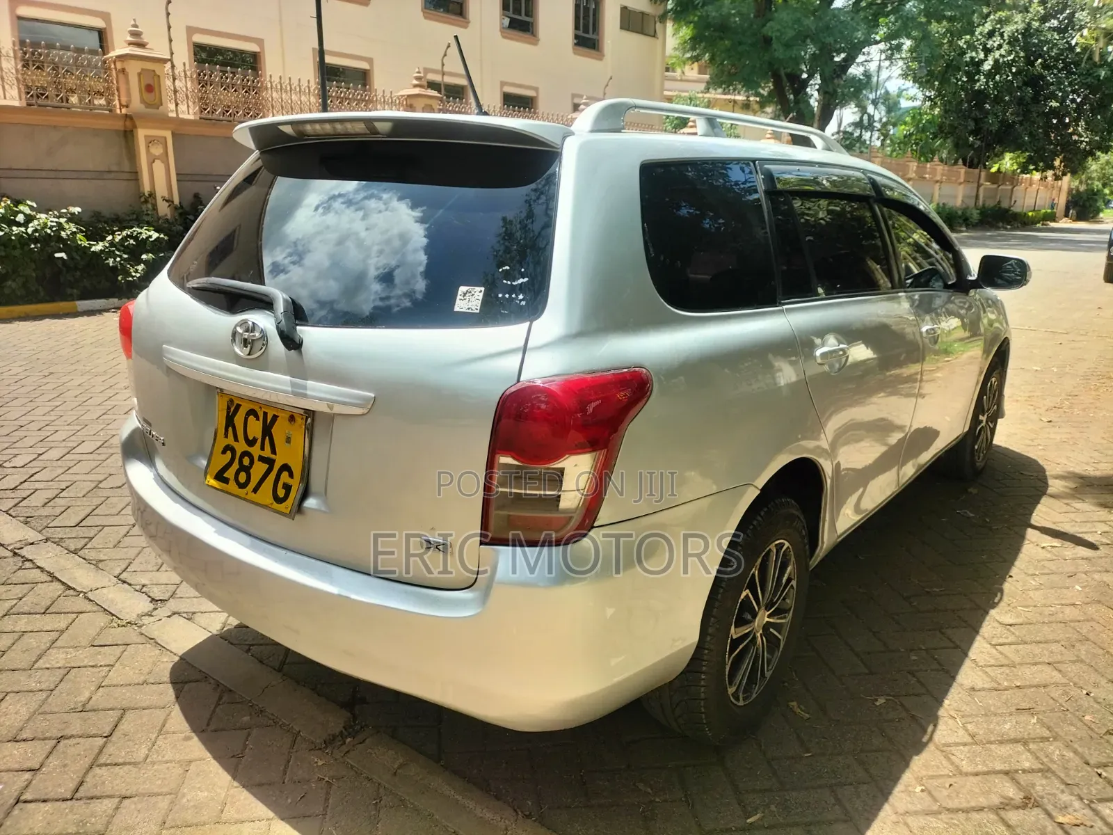 Toyota Corolla Fielder 2009 Silver