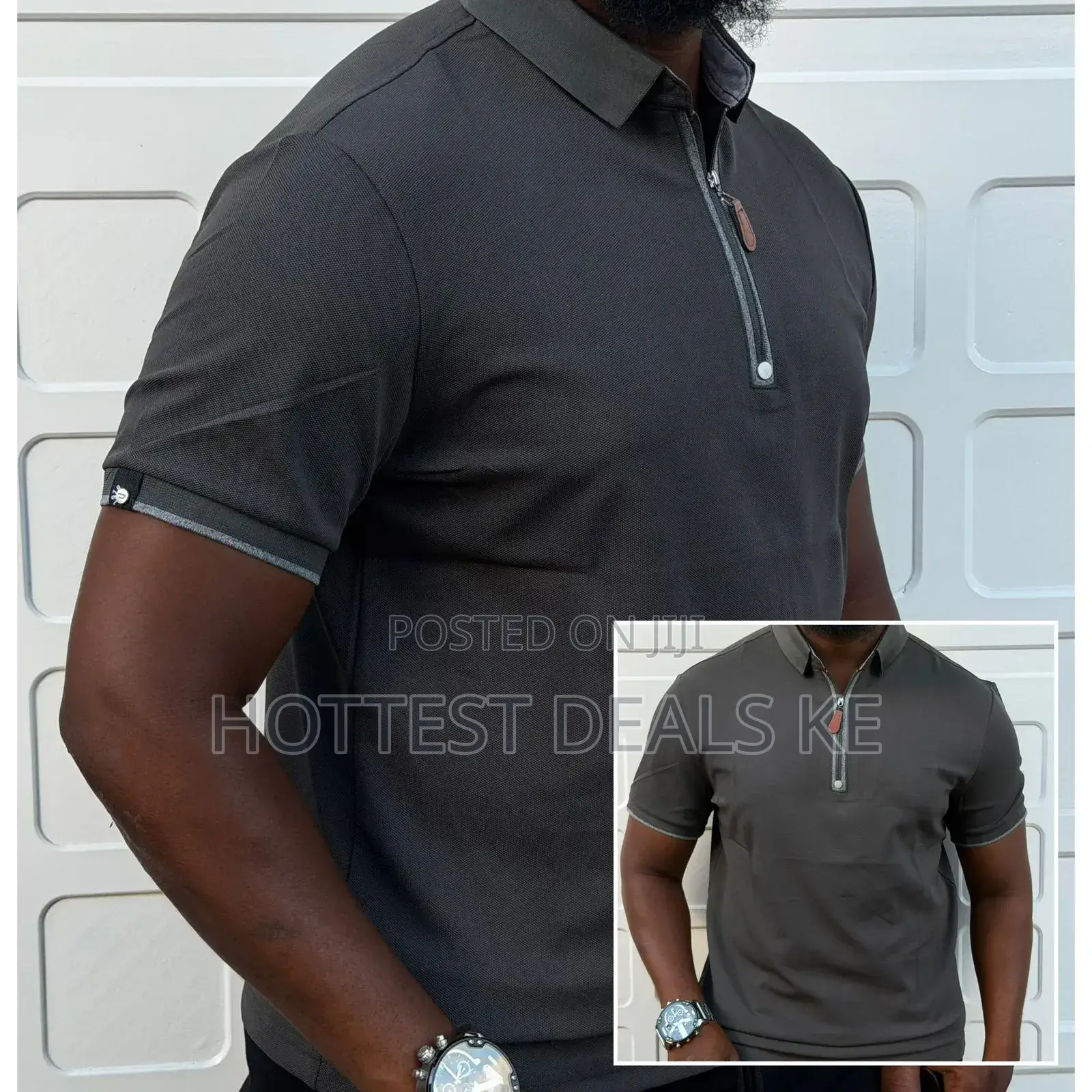 Short-Sleeve Polo Shirt With a Half-Zip Placket and Grey Trim