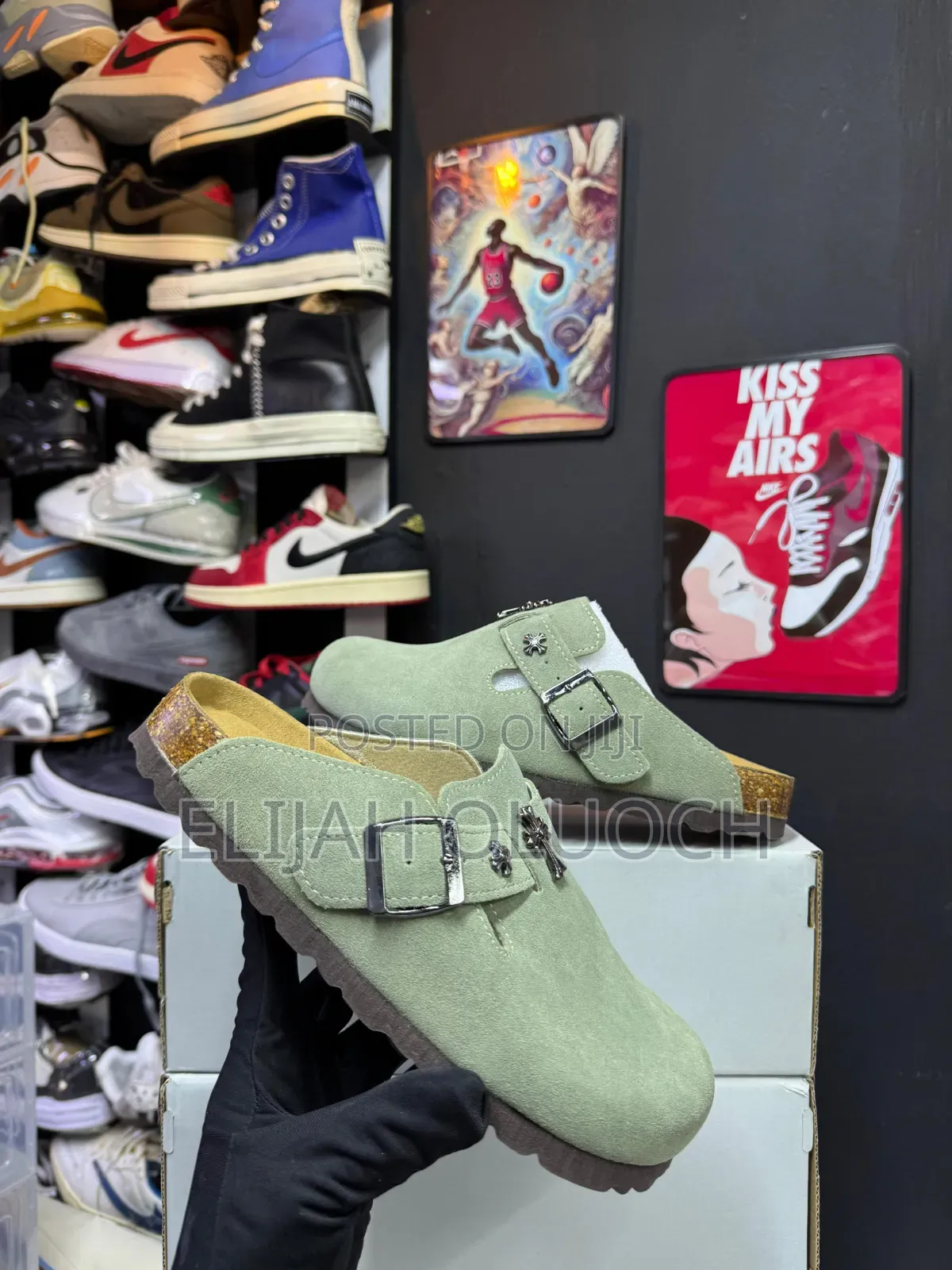 Green Birkenstock “Chrome Hearts”
Sizes :_38 39 40 41 42 43 44 45