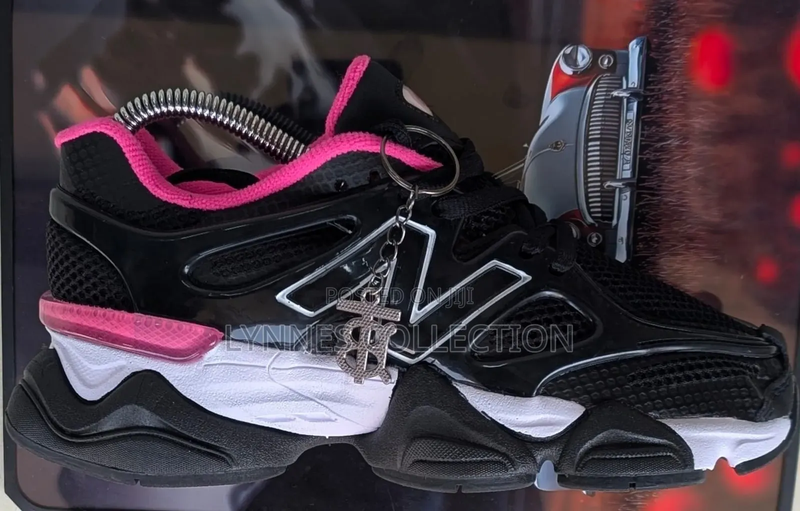 Trendy New Balance 9060 Black/Pink - Ladies Streetwear Sneakers