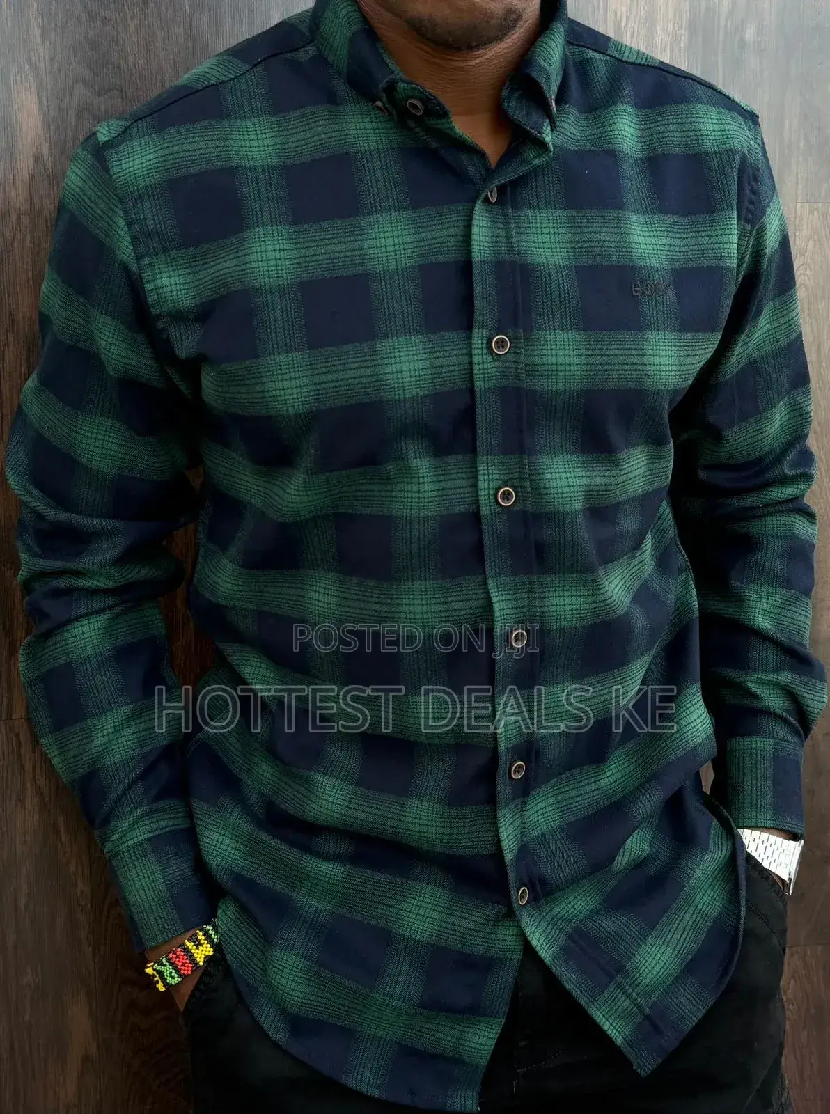 Classic Men's Flannel Shirt With Button Down Styling
