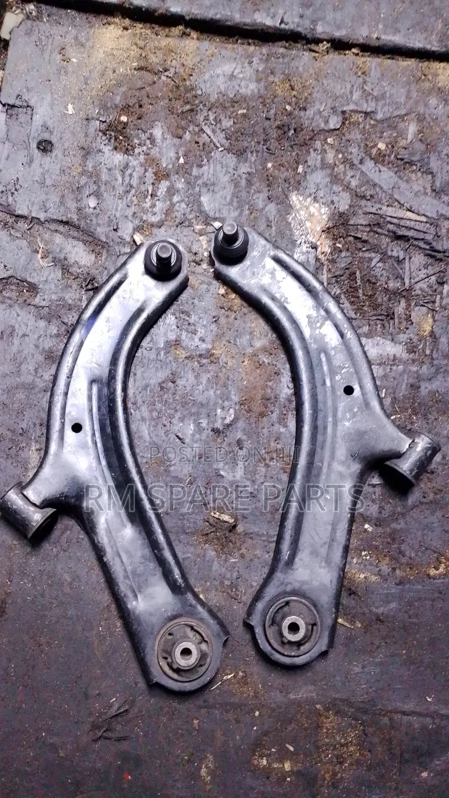 Arms for Nissan Tiida