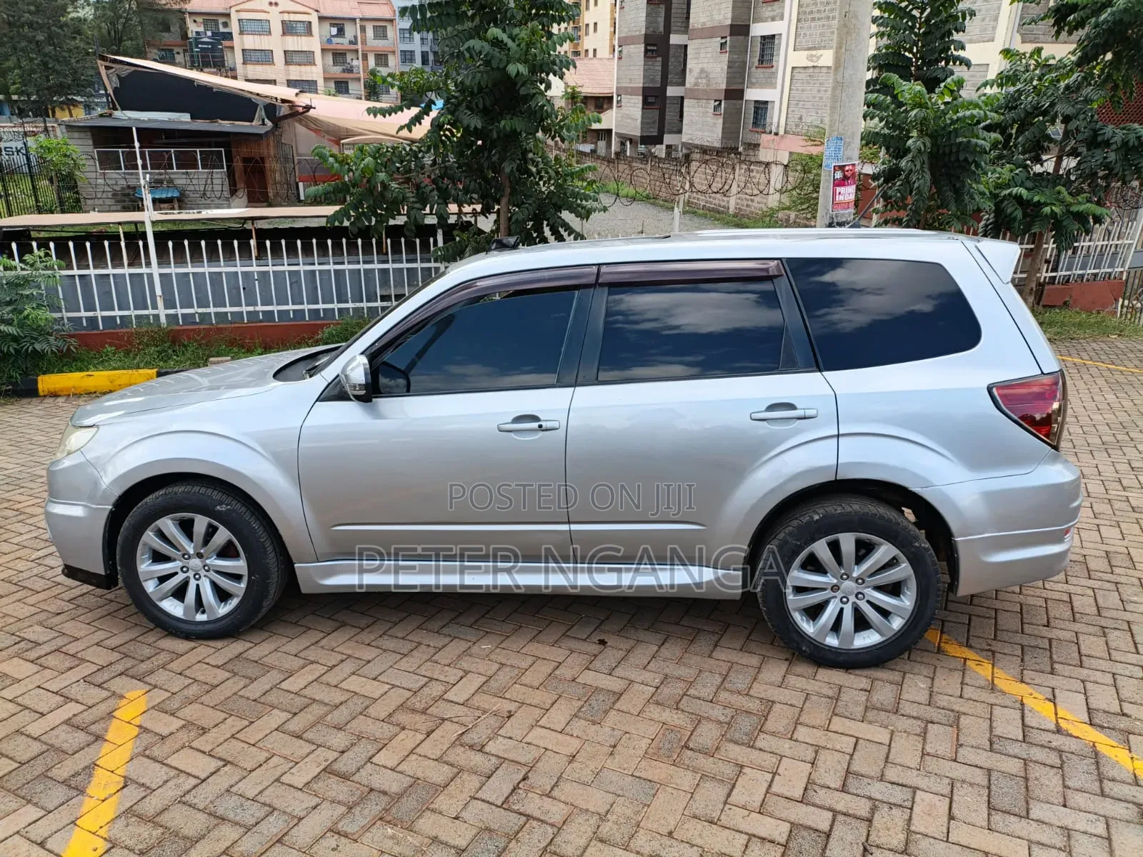 Subaru Forester 2011 Silver