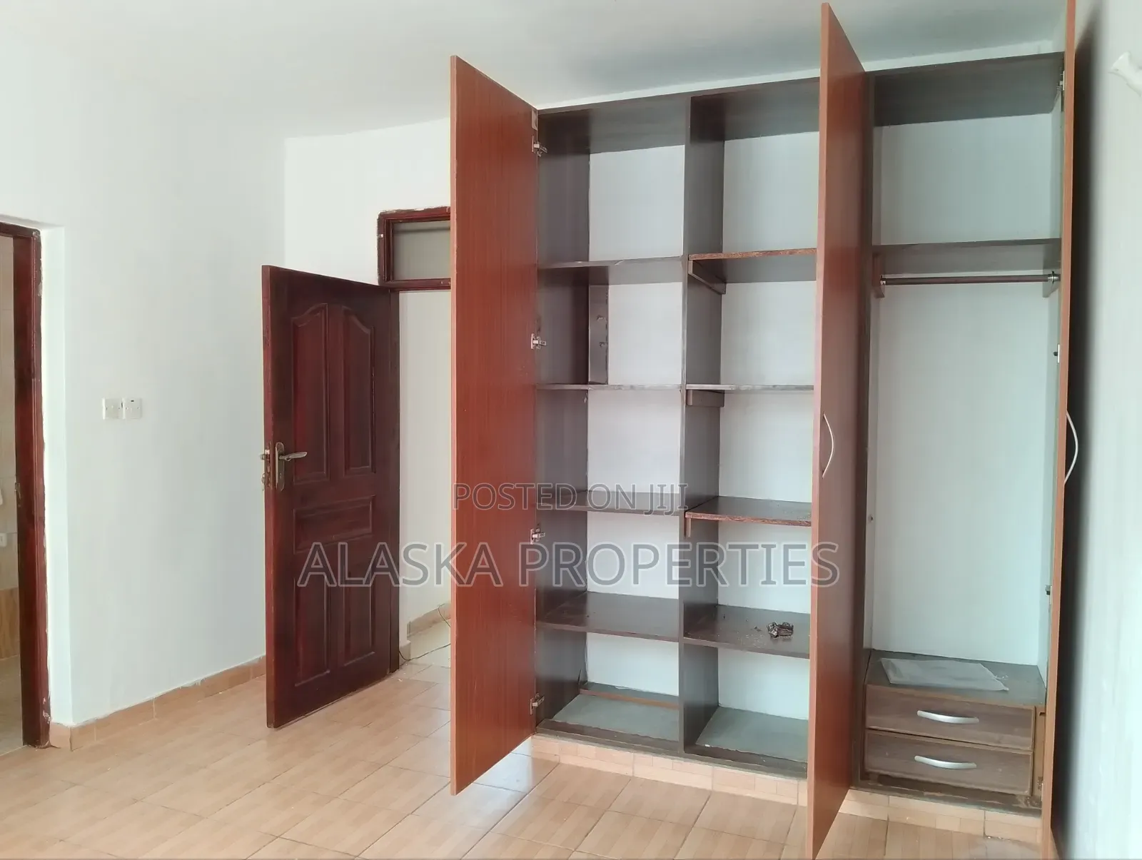 3bdrm Apartment in Nyali Estate for rent