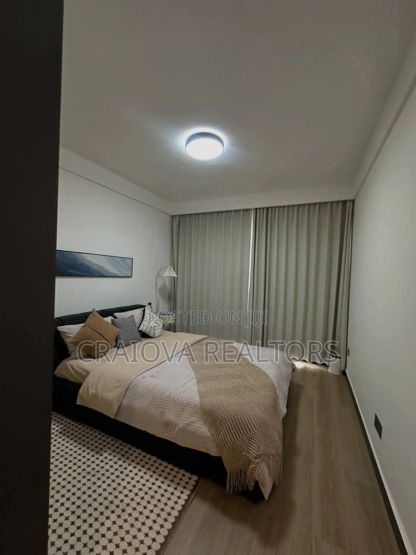 3bdrm Apartment in Hotel 67 Area for sale
