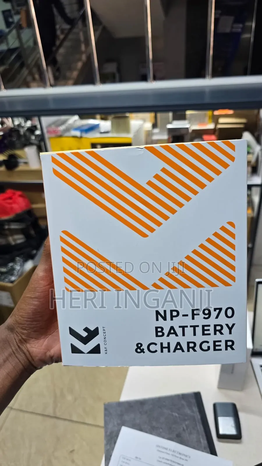 K F 970 Kit 2 Battery Plus Chsrger