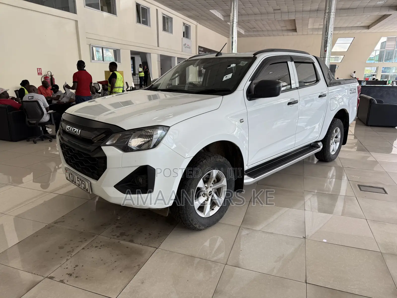 Isuzu D-MAX 2025 White