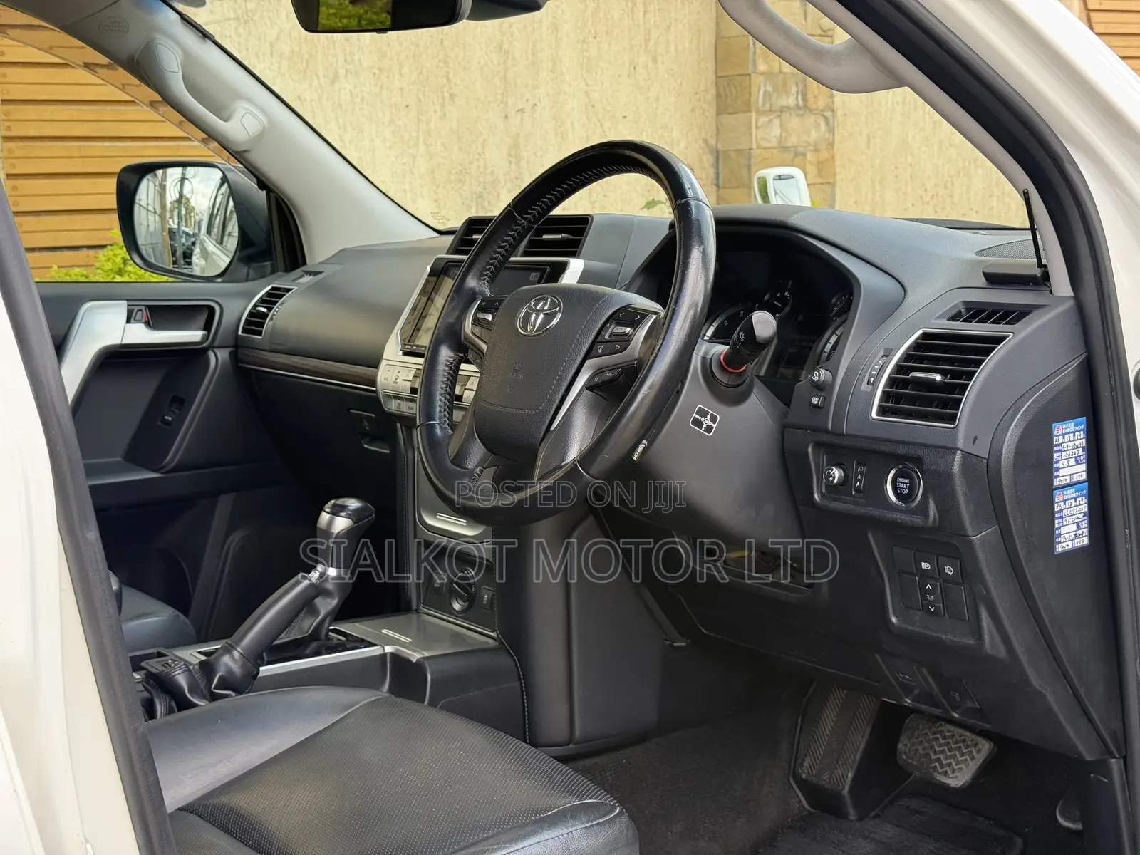 Toyota Land Cruiser Prado 2.7 2019 White