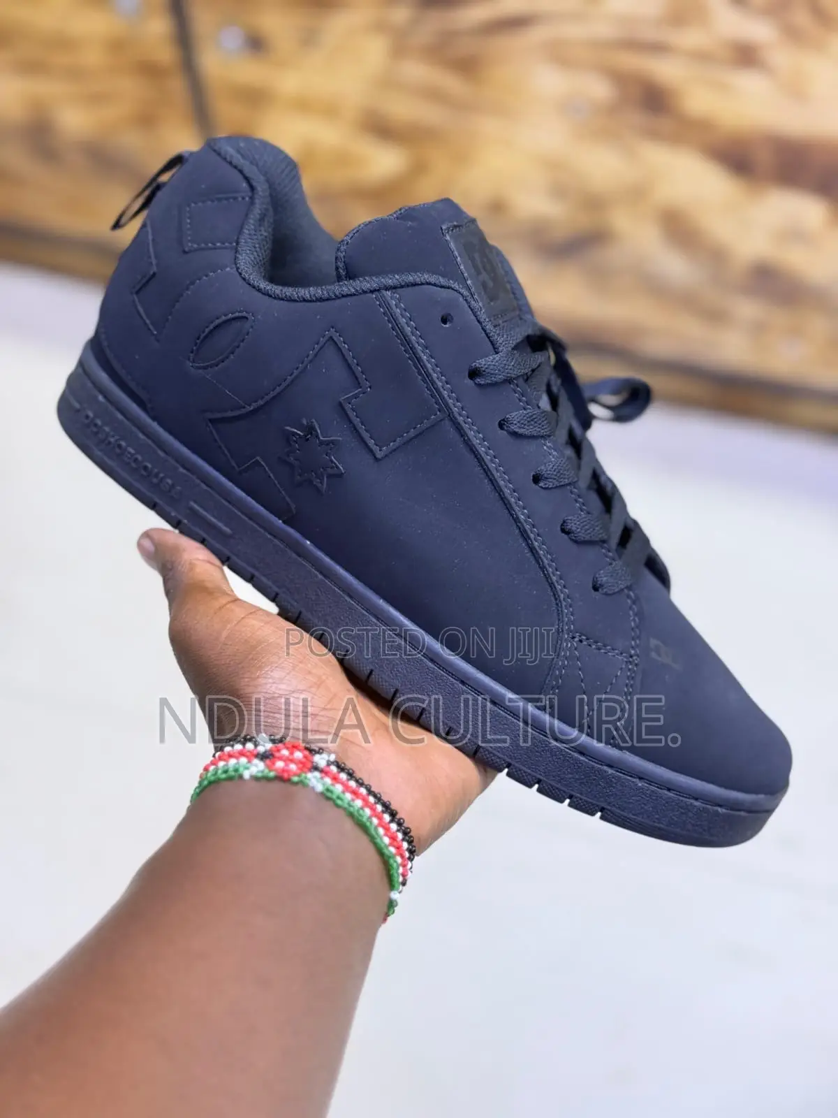 Dc Shoes Court Graffik Skate Trainers