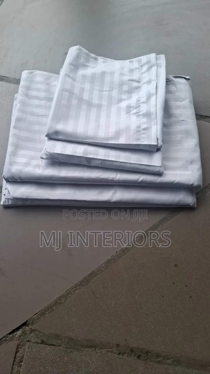 Stripped Bedsheet Set