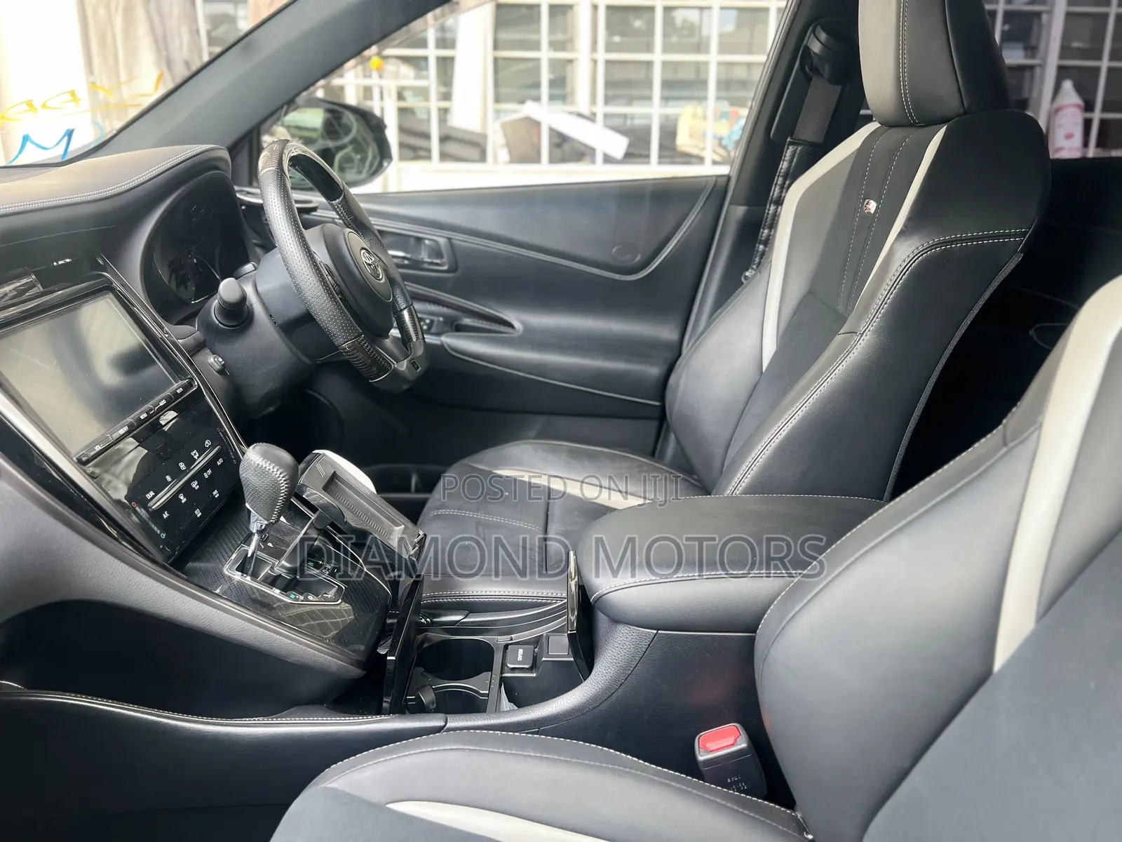 Toyota Harrier 2019 Black
