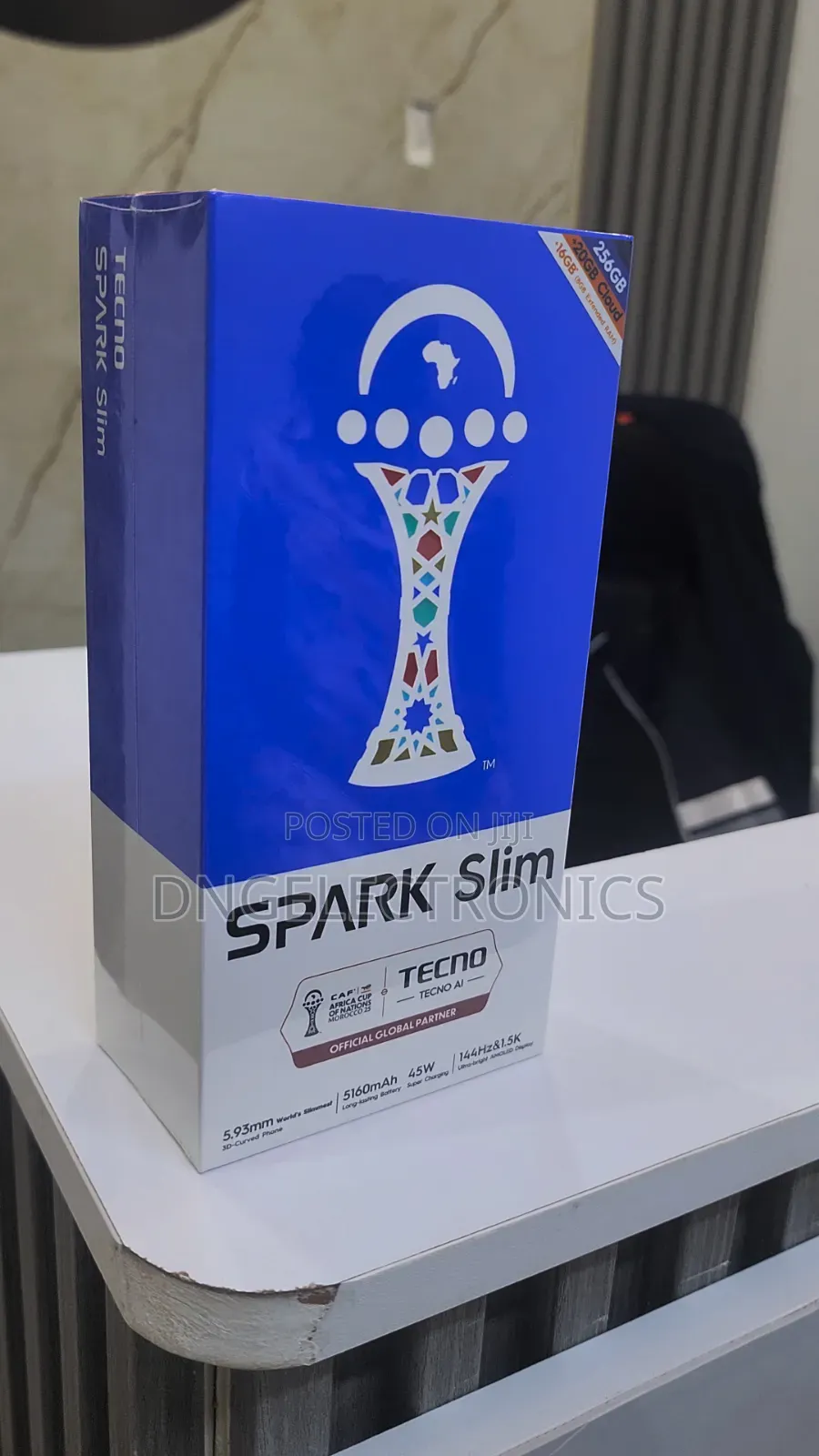 New Tecno Spark Slim 256 GB Black