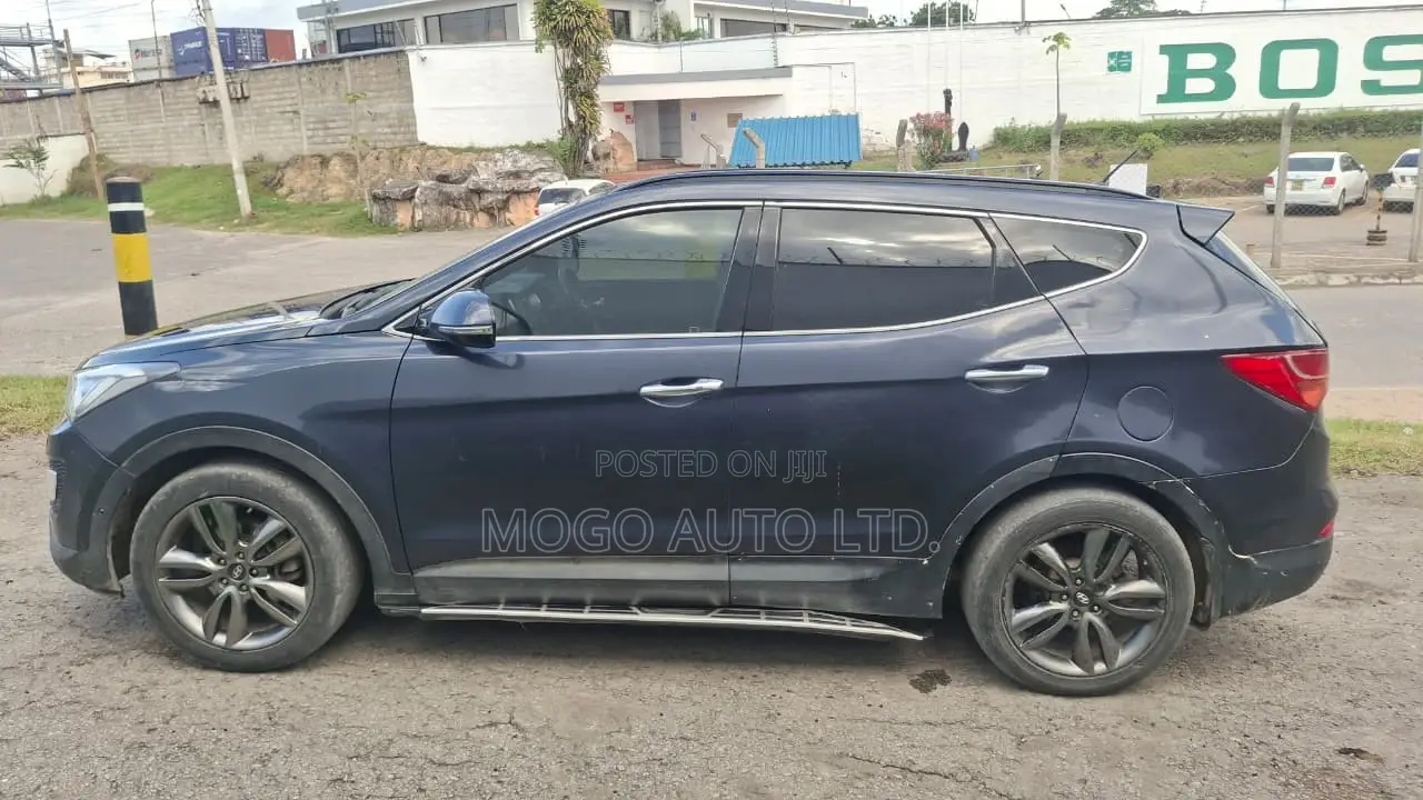 Hyundai Santa Fe 2014 Blue